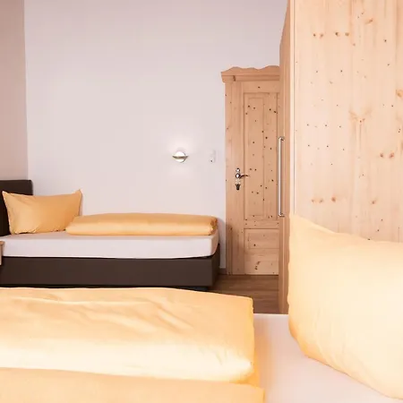 Apart&chalet Chiara דירה
